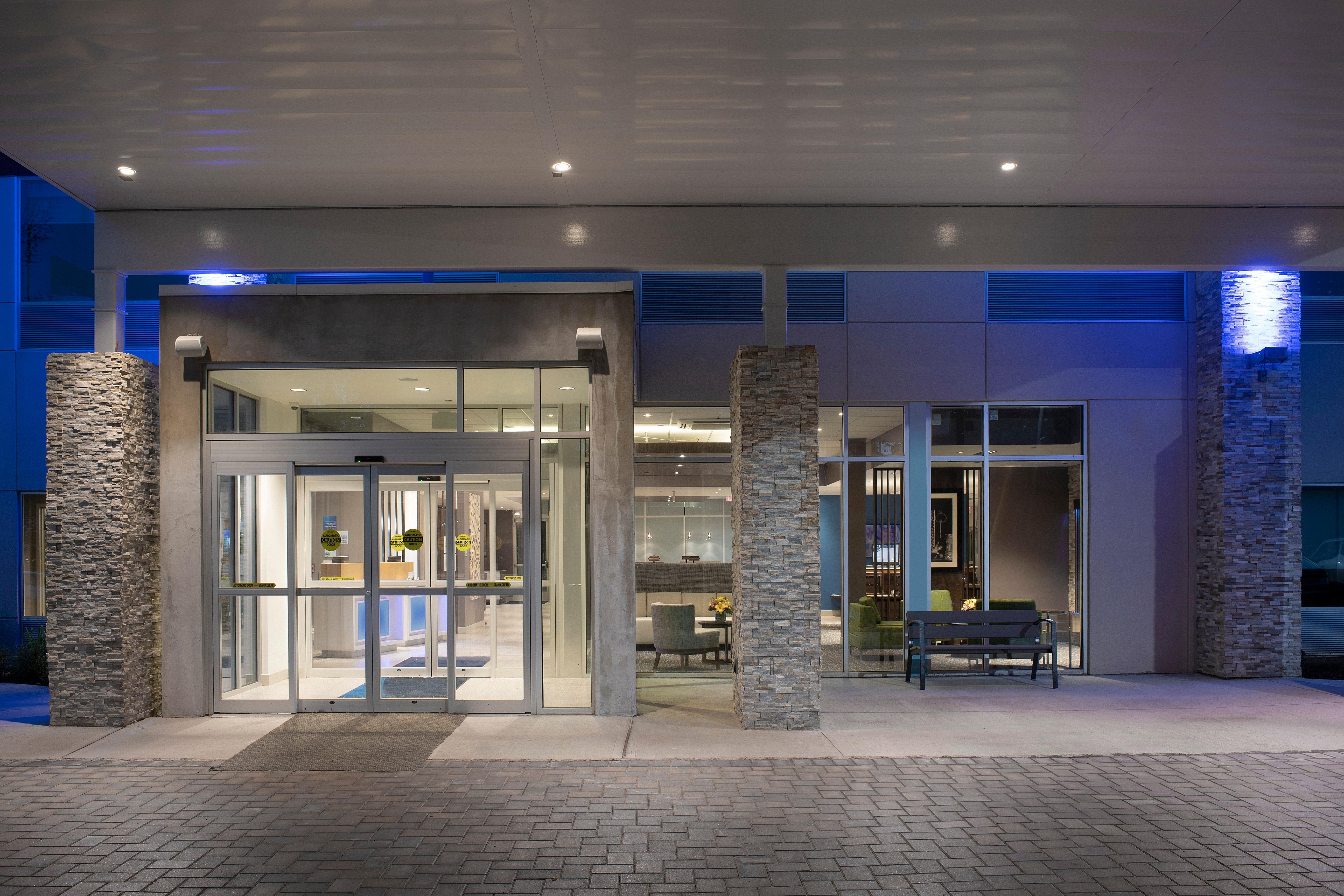 Holiday Inn Express & Suites - North Brunswick By Ihg Exteriér fotografie