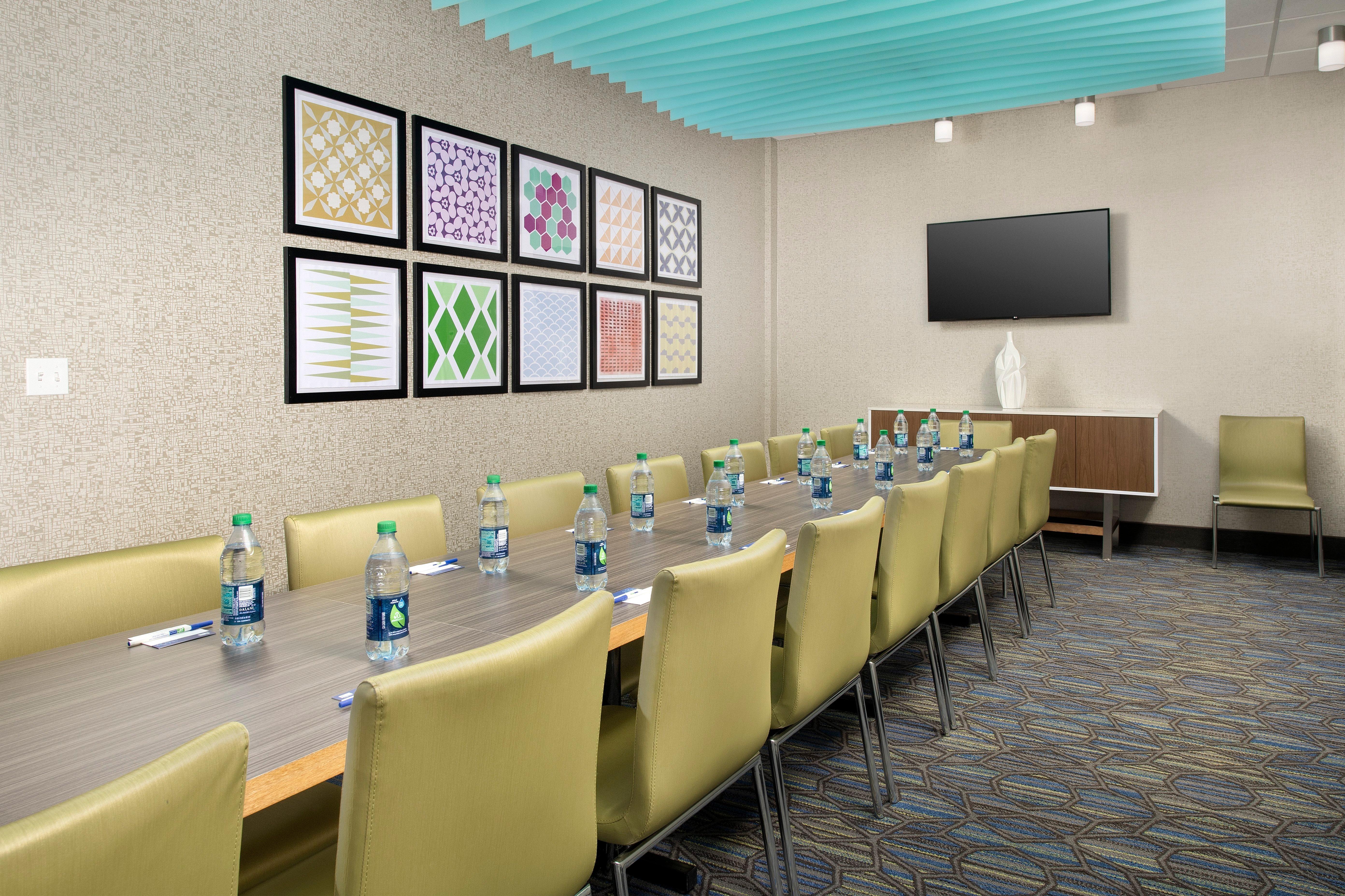 Holiday Inn Express & Suites - North Brunswick By Ihg Exteriér fotografie