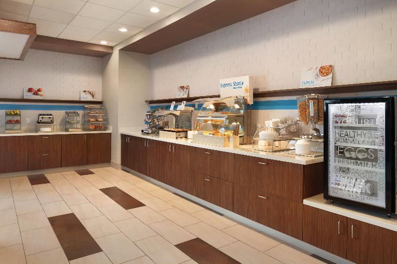 Holiday Inn Express & Suites - North Brunswick By Ihg Exteriér fotografie